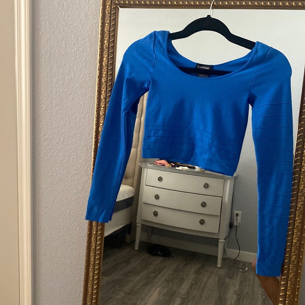 Bebe cropped top in S